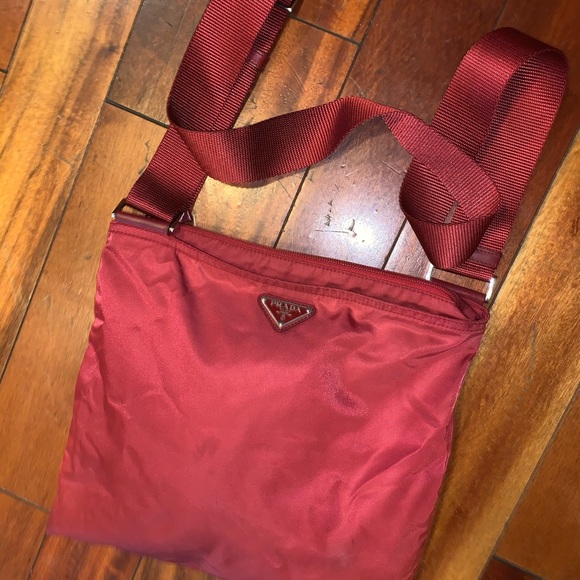 Unisex Prada crossbody - Picture 5 of 6